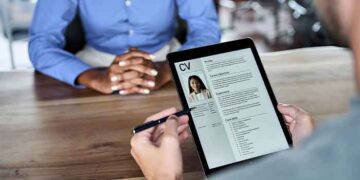 CV Hazırlama Rehberi: İşverenlerin Dikkatini Çeken Özgeçmiş Nasıl Yazılır?